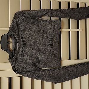 🌺 Buy one get one Free 🌺 Fashion Nova Seamless Sports top 🆕 Size large